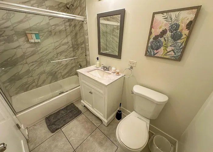 Spacious 420 Friendly 3br In South Loop Near Mccormick Place, Grant Park And Soldier Field With Optional Parking