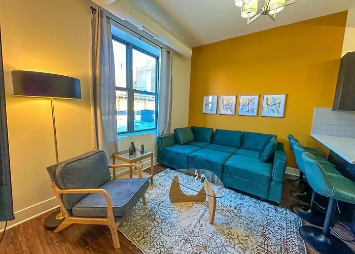 Apartment Spacious 420 Friendly 3br In South Loop Near Mccormick Place, Grant Park And Soldier Field With Optional Parking